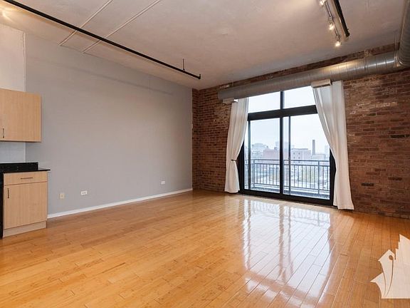4th image of 2024 S Wabash Ave APT 505A
