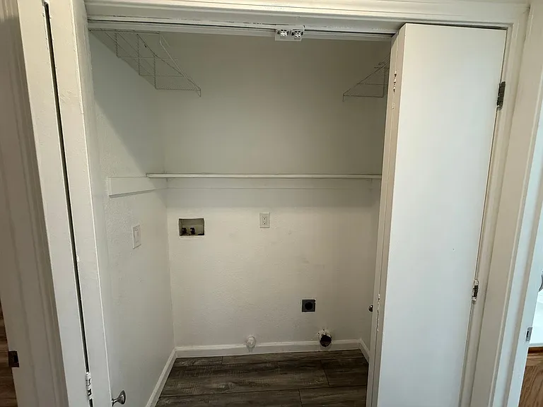 1501 Shiprock Ct — Photo 20