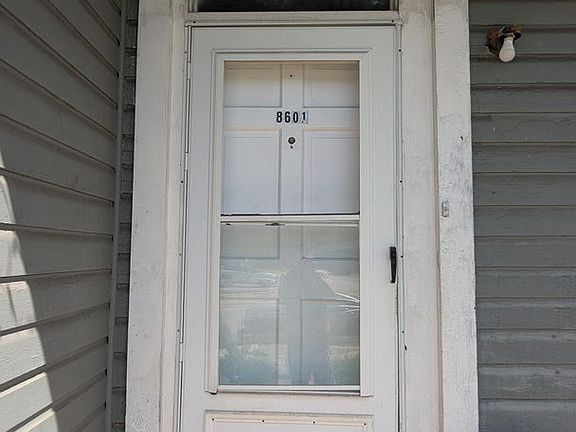 2nd image of 8603 N High St #8601