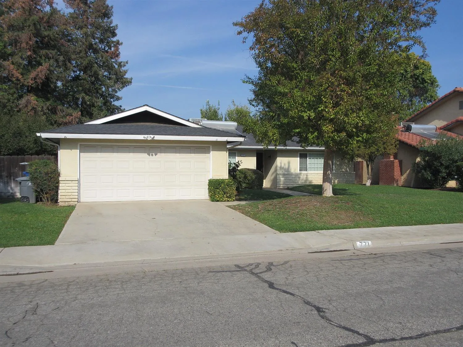 771 W Los Altos Ave photo 1