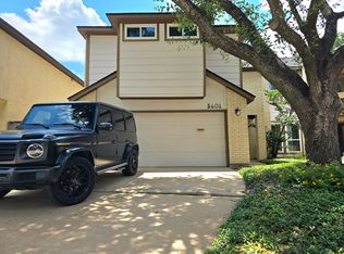 5604 Saint Paul St, Bellaire, TX 77401