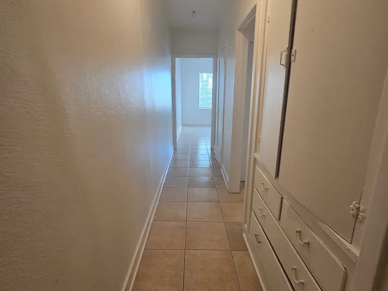 857 E 9th St #857 — Photo 9