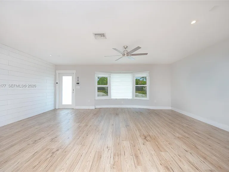 19431 Franjo Rd — Photo 33
