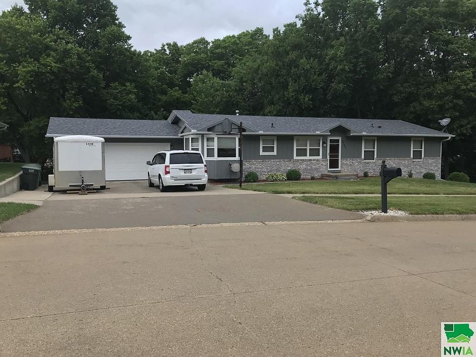 1st image of 2701 S Royce St