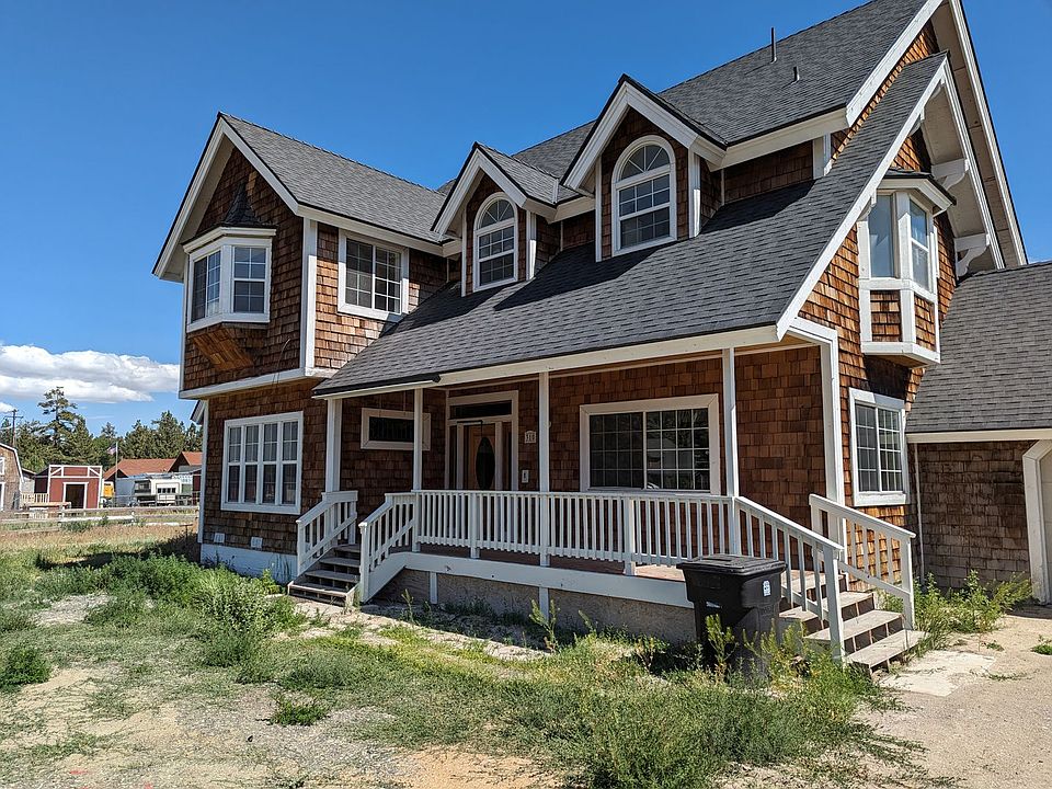 1st image of 310 Arbor Ln