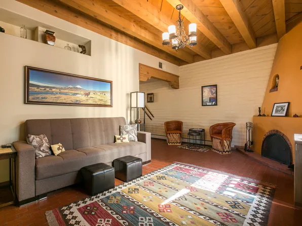 403 15th St NW, Albuquerque, NM 87104