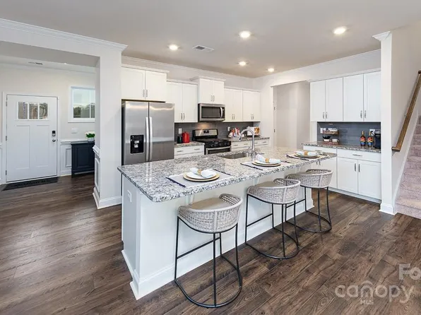 7858 Iron Rd, Sherrills Ford, NC 28673