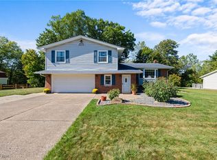 6394 Balsam Dr, Amherst, OH 44001