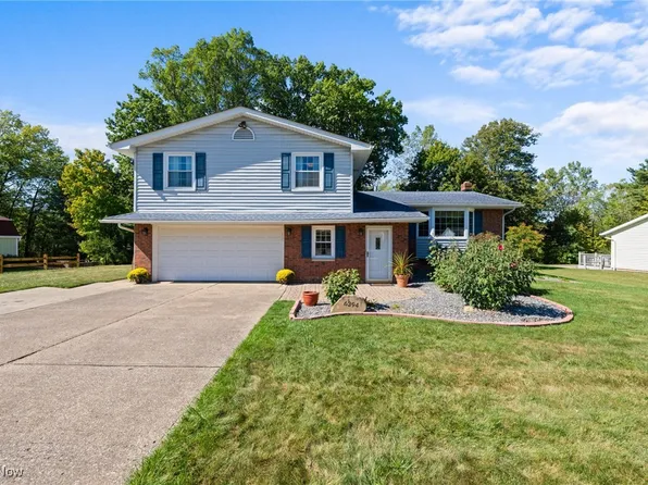 6394 Balsam Dr, Amherst, OH 44001