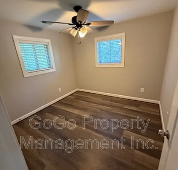 306 W College St #A — Photo 3