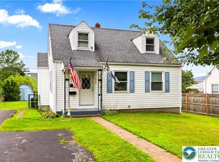 210 Cedar Rd, Hellertown, PA 18055