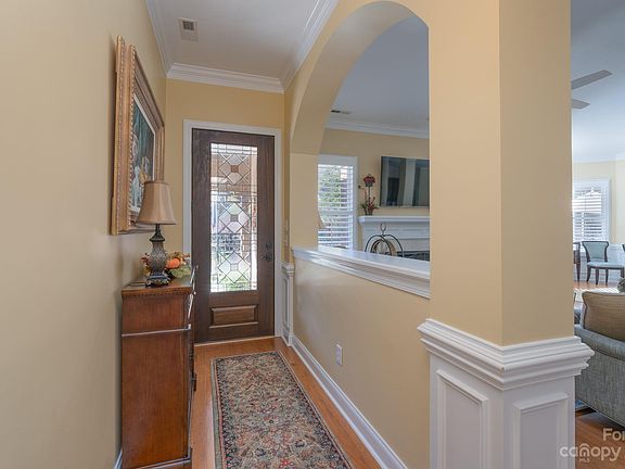 5th image of 4109 Barton Ln