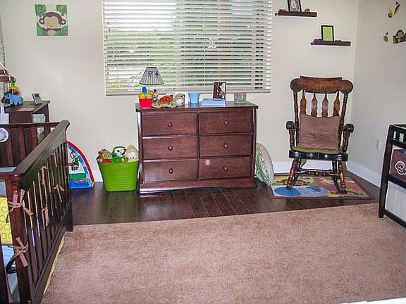 4th image of 11218 Camarillo St #303