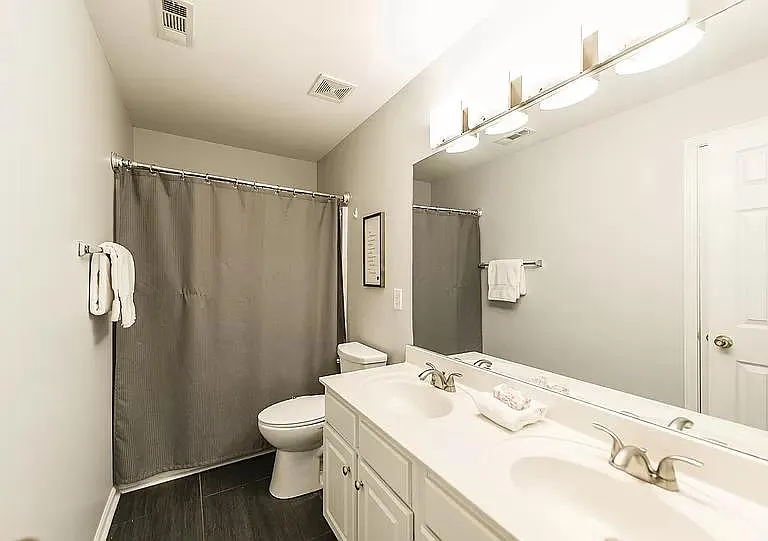 5817 Sterling Oaks Dr — Photo 39