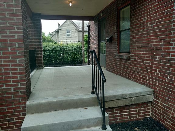 Spacious Front Porch