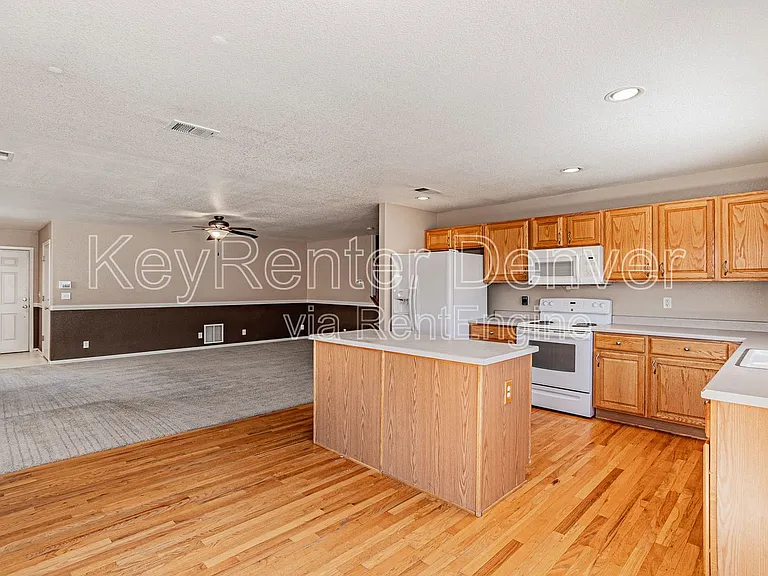 10968 York St — Photo 5