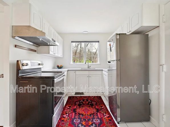 64 Trapelo Rd