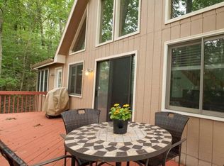 229 Regent St, Bushkill, PA 18324