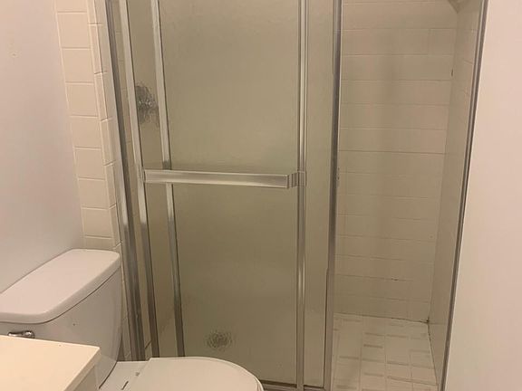 4th image of 301 Bonaventure Boulevard #13