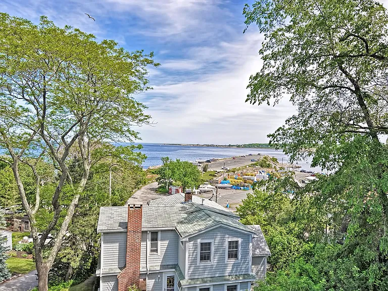 93 Granite St — Photo 32