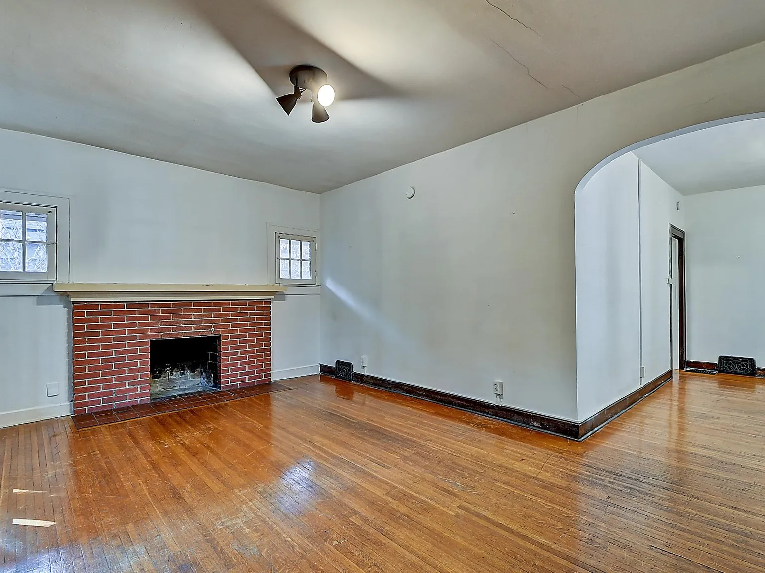 2 bed, 1450 sqft, $1,600 — Photo 2