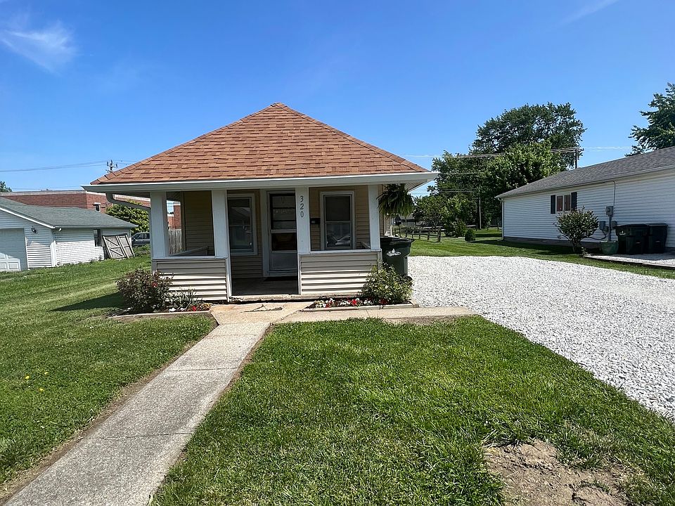 1st image of 320 W 4th St