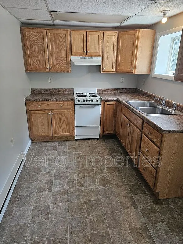1 bed, 1.0 bath, $900 — Photo 2