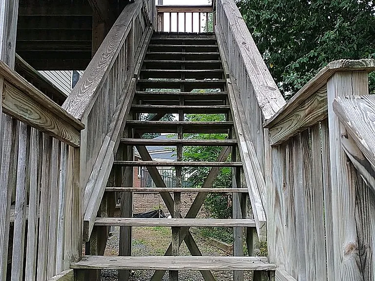 1100 Preston Ave — Photo 28