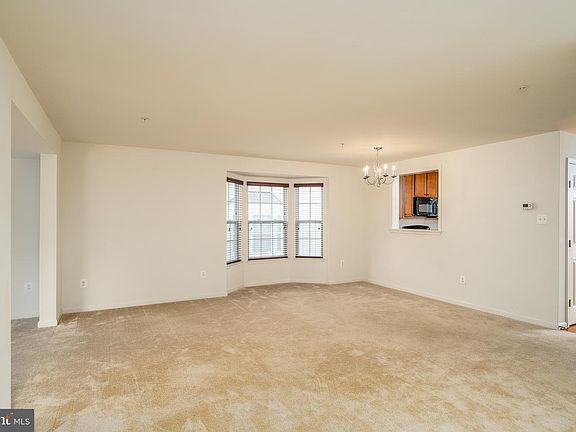 5th image of 11652 Amaralles Dr