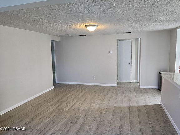 4th image of 629 Alice Ave