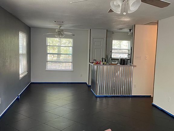 5th image of 1313 Arrowhead Dr