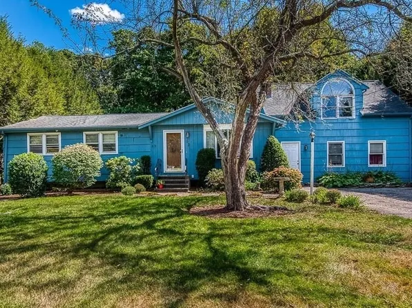53 Chapman Rd, Stoughton, MA 02072