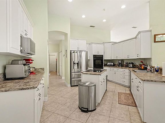 5th image of 3724 S RIDGE CIRCLE