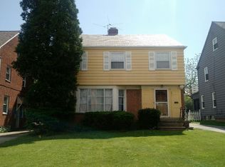 3691 Strathavon Rd, Shaker Heights, OH 44120