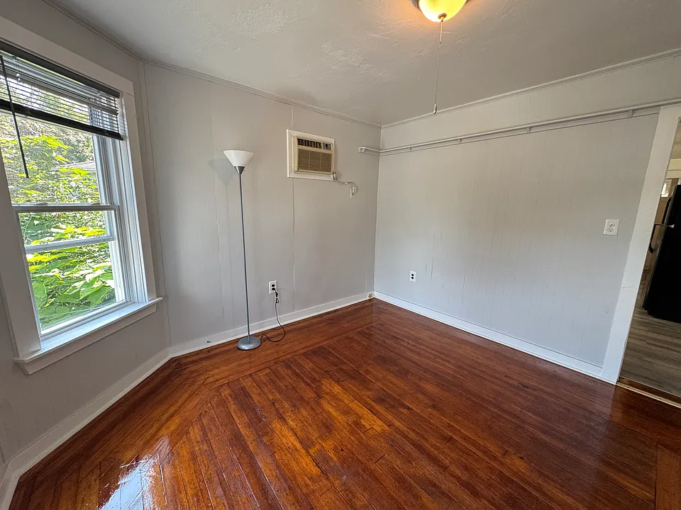 52 Avery St #2