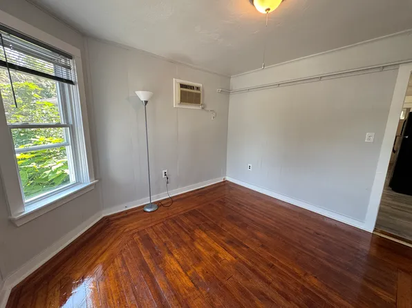 (undisclosed Address), North Attleboro, MA 02760