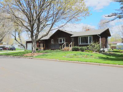 804 Valley View Dr, River Falls, WI, 54022