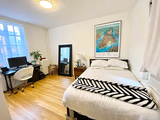 Rented by J PRESTON AND ASSOCIATES INC | media 24