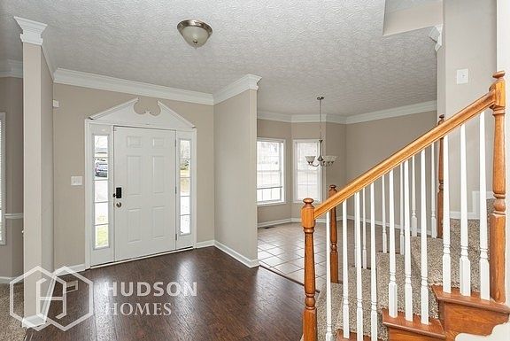 Hudson Homes Management - Foyer