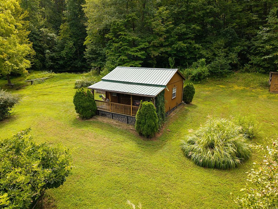 1st image of 480 Phillips Hollow Rd