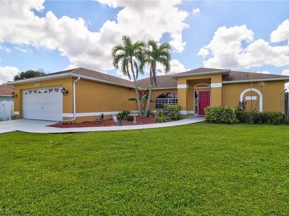 13400 Red Maple Cir, North Fort Myers, FL 33903