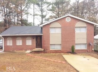 6638 Imperial Dr, Morrow, GA