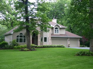 1288 S Weldon Rd, Rockford, IL 61102