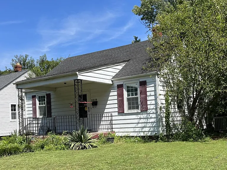 1519 Greenville Ave — Photo 1