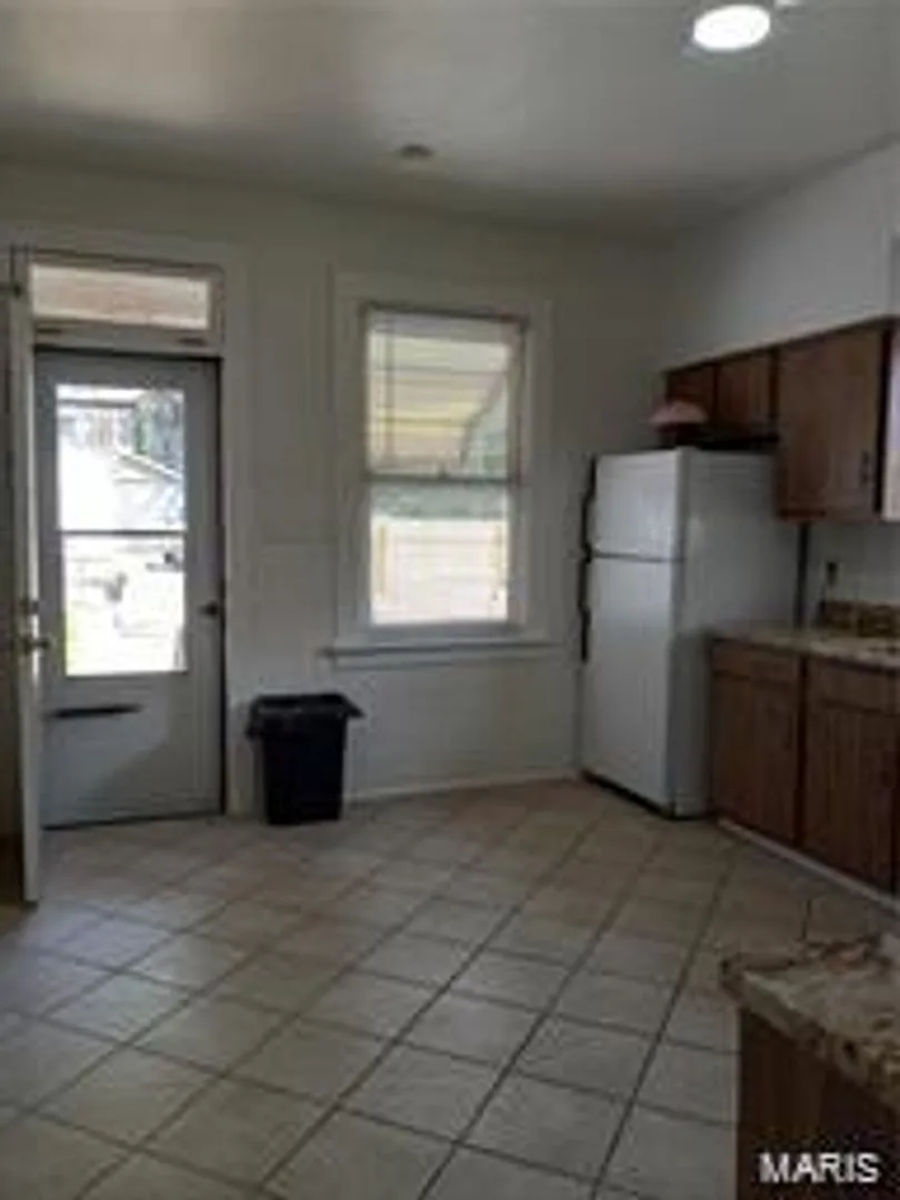 4424 South Spring Avenue | Saint Louis 63116 — Photo 3