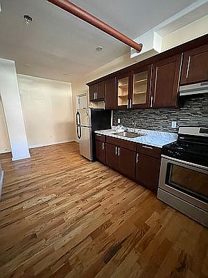 1st image of 459 E 22nd St #1S