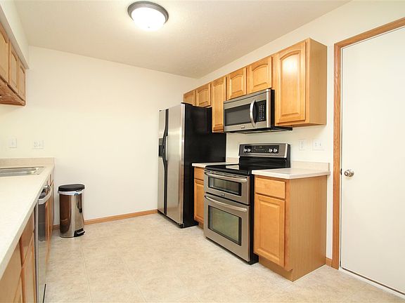 5th image of 11814 River Hills Pkwy