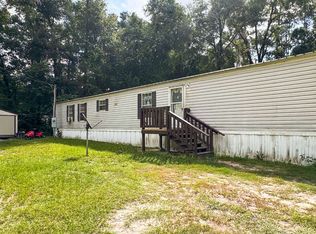 1745 SW Newark Dr, Fort White, FL 32038