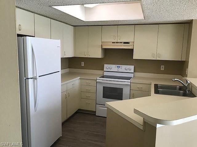 2nd image of 1351 Wildwood Lakes Blvd Unit 4