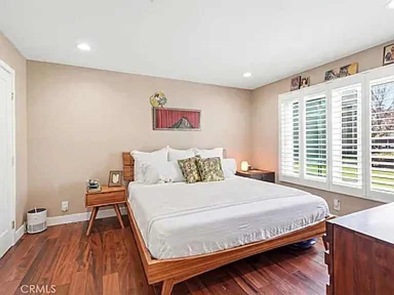 3860 Amberly Dr #F — Photo 22
